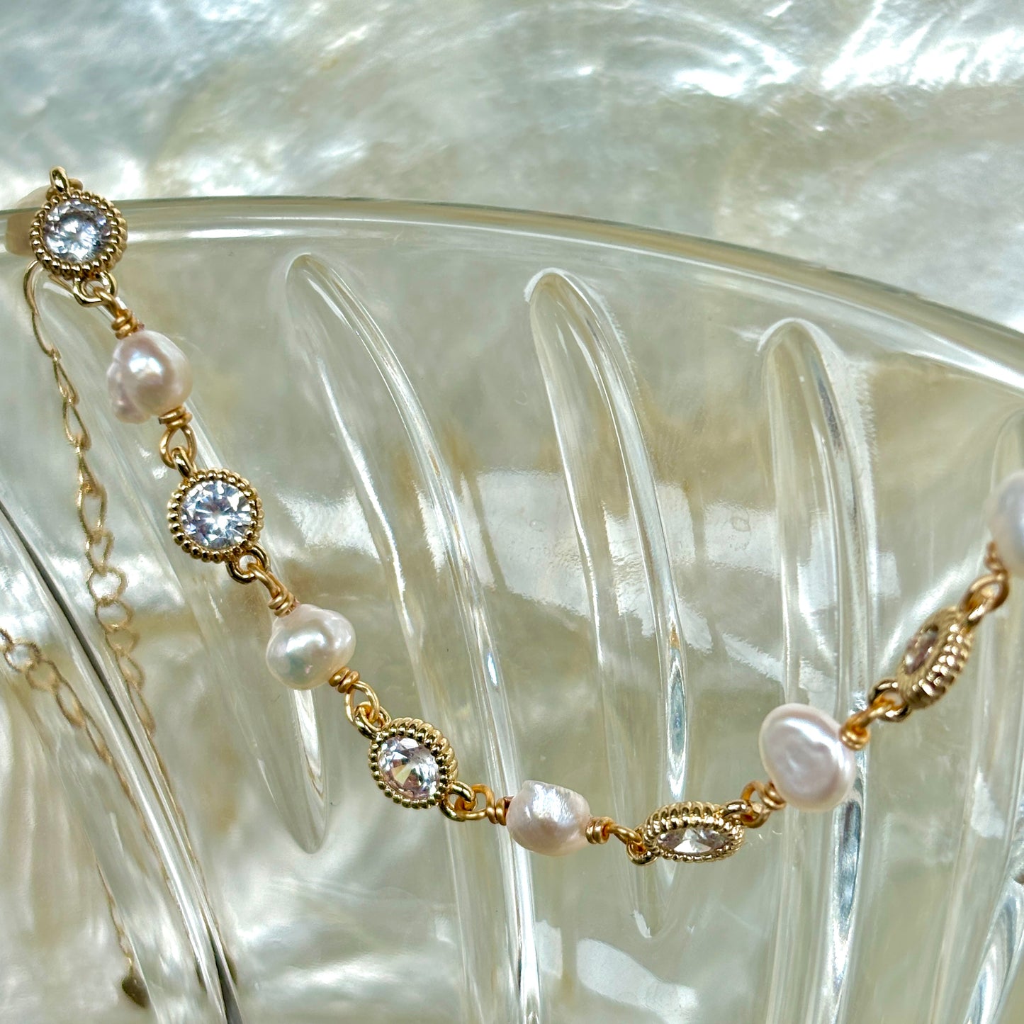 Juliette Pearl Bracelet