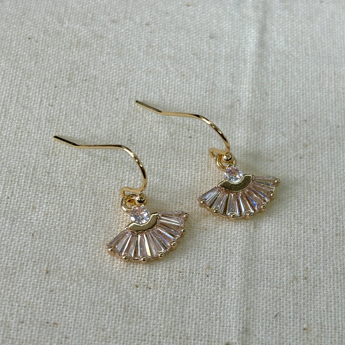 WANDA Leafy Earrings
