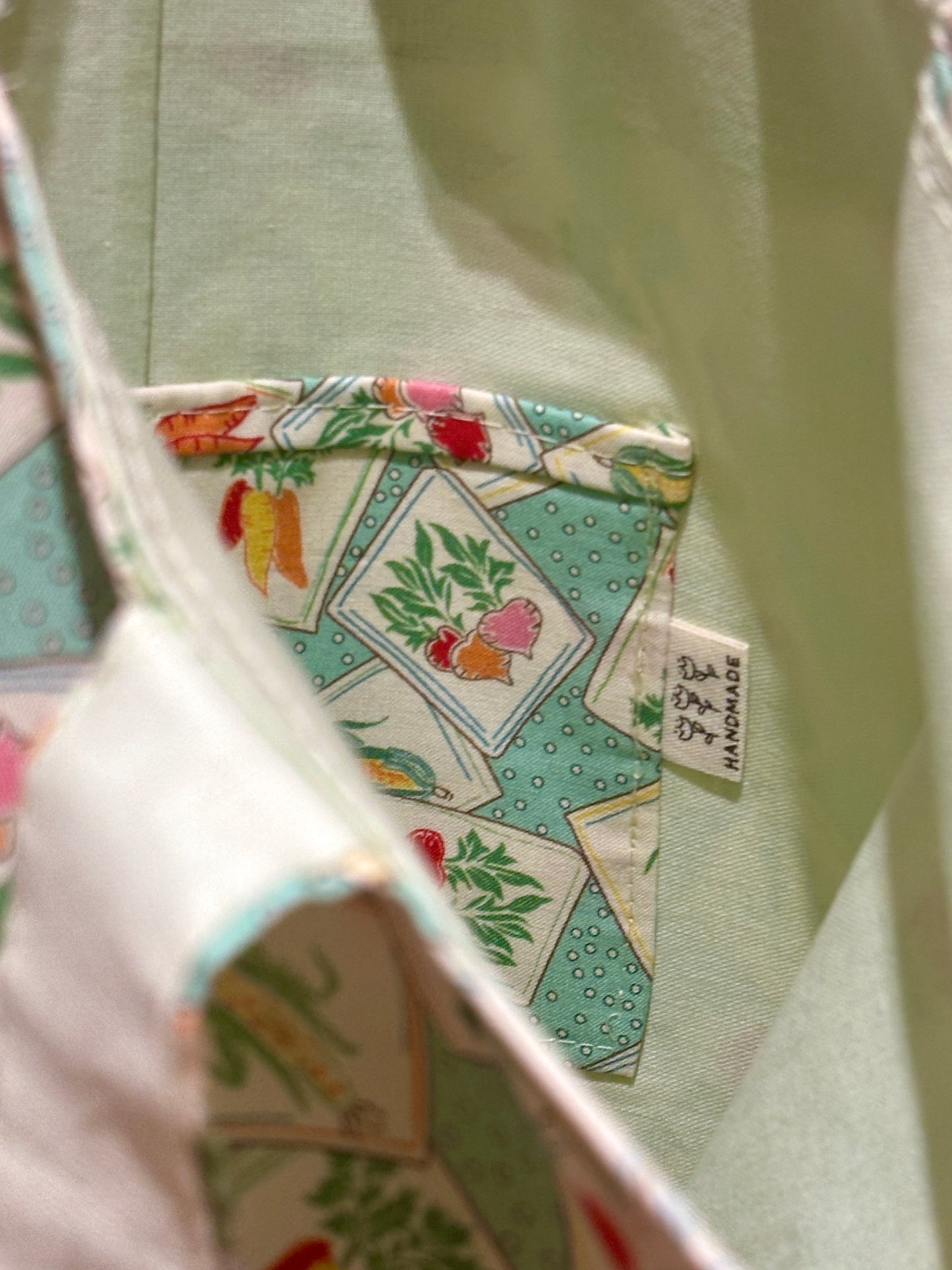 Josie Pocket Tote Bag - Veggie Tales