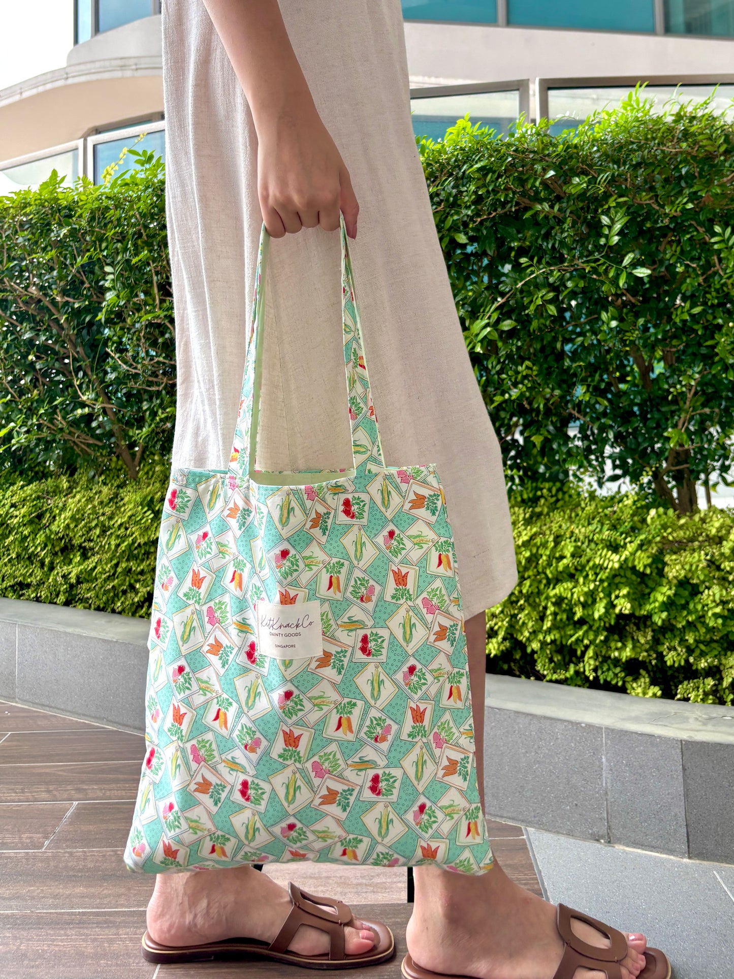Josie Pocket Tote Bag - Veggie Tales