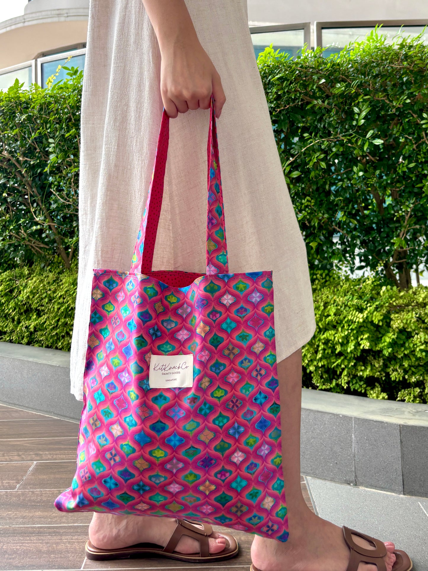 Josie Pocket Tote Bag - Wavy Daze