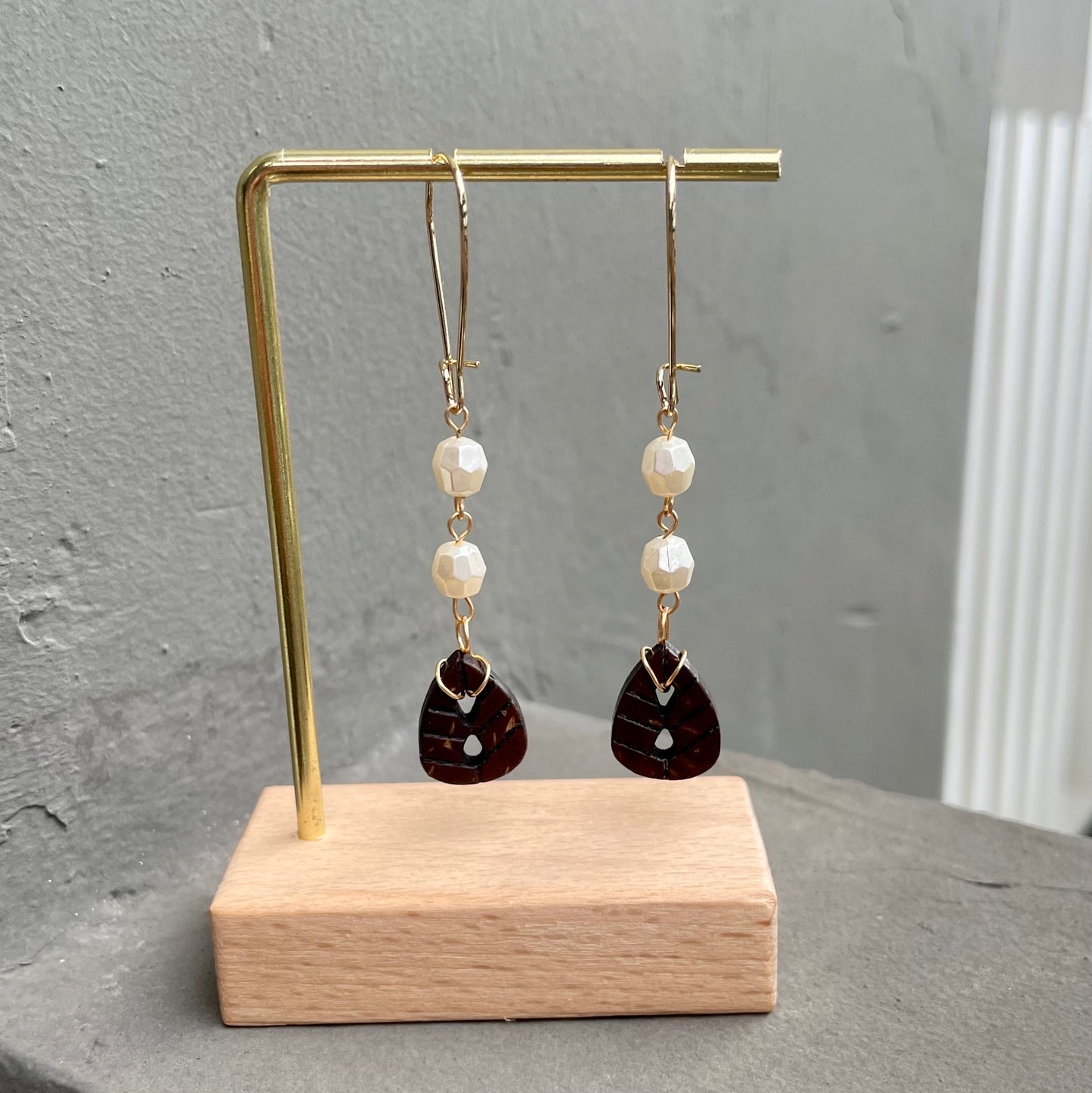 FEUILLE Repurposed Button Earrings