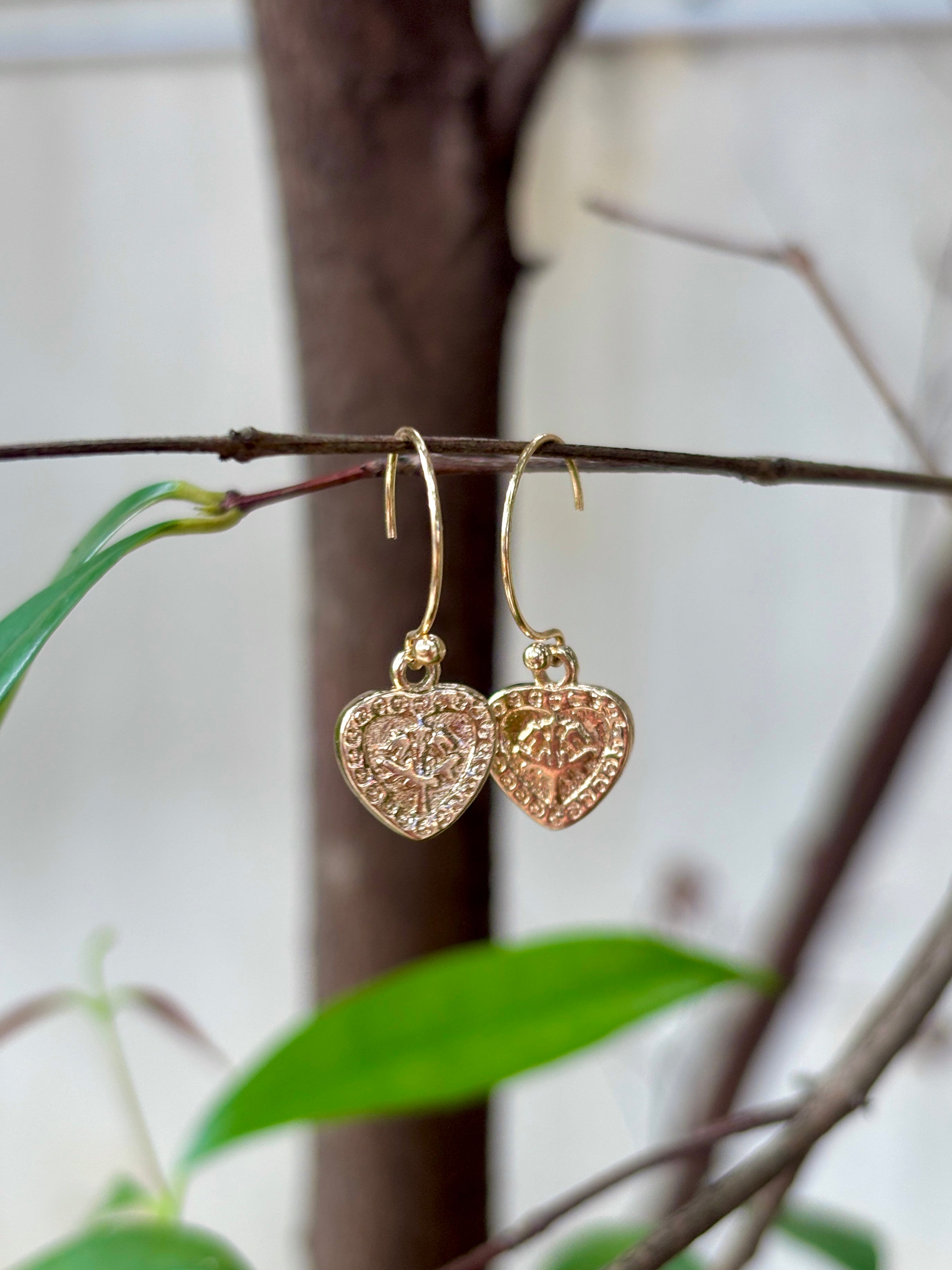 Croia Mini Ear Hoops