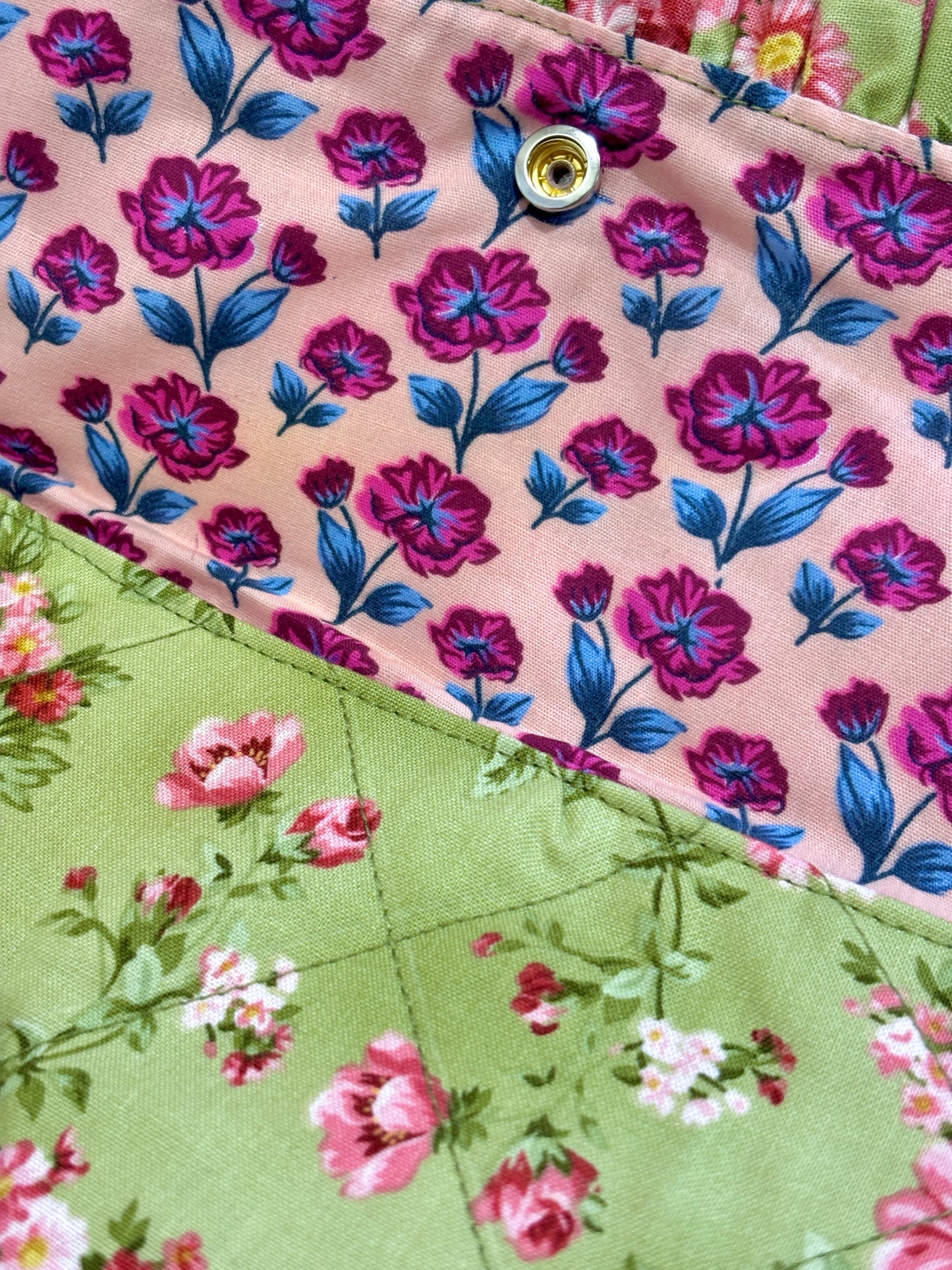 Colette Frilly Button Pouch - Vintage Florals