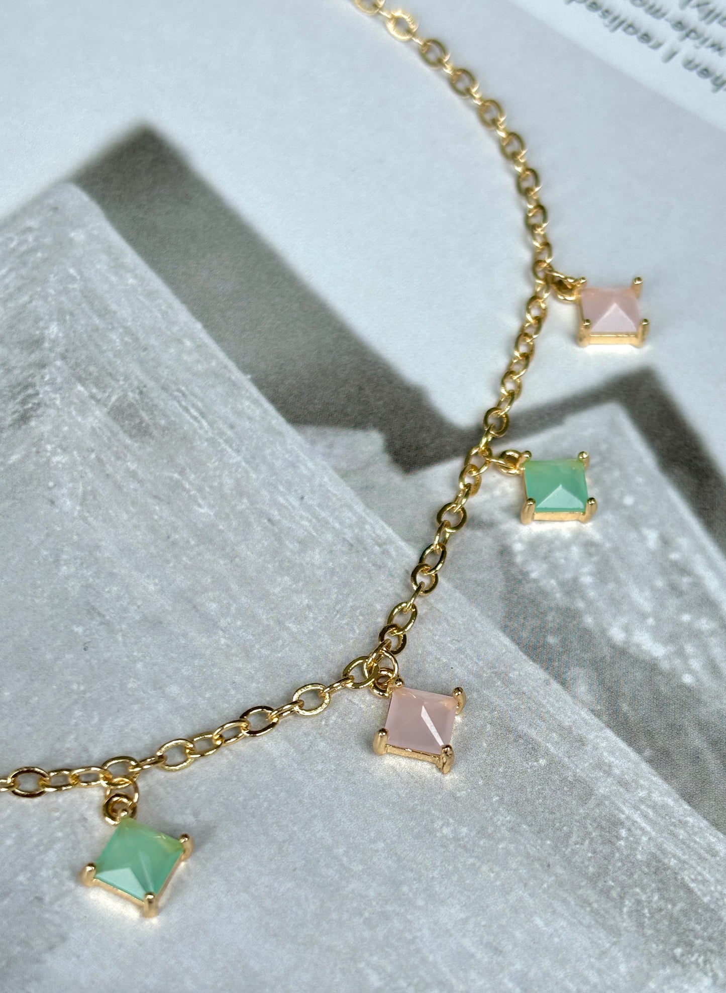 POLLY Choker Necklace