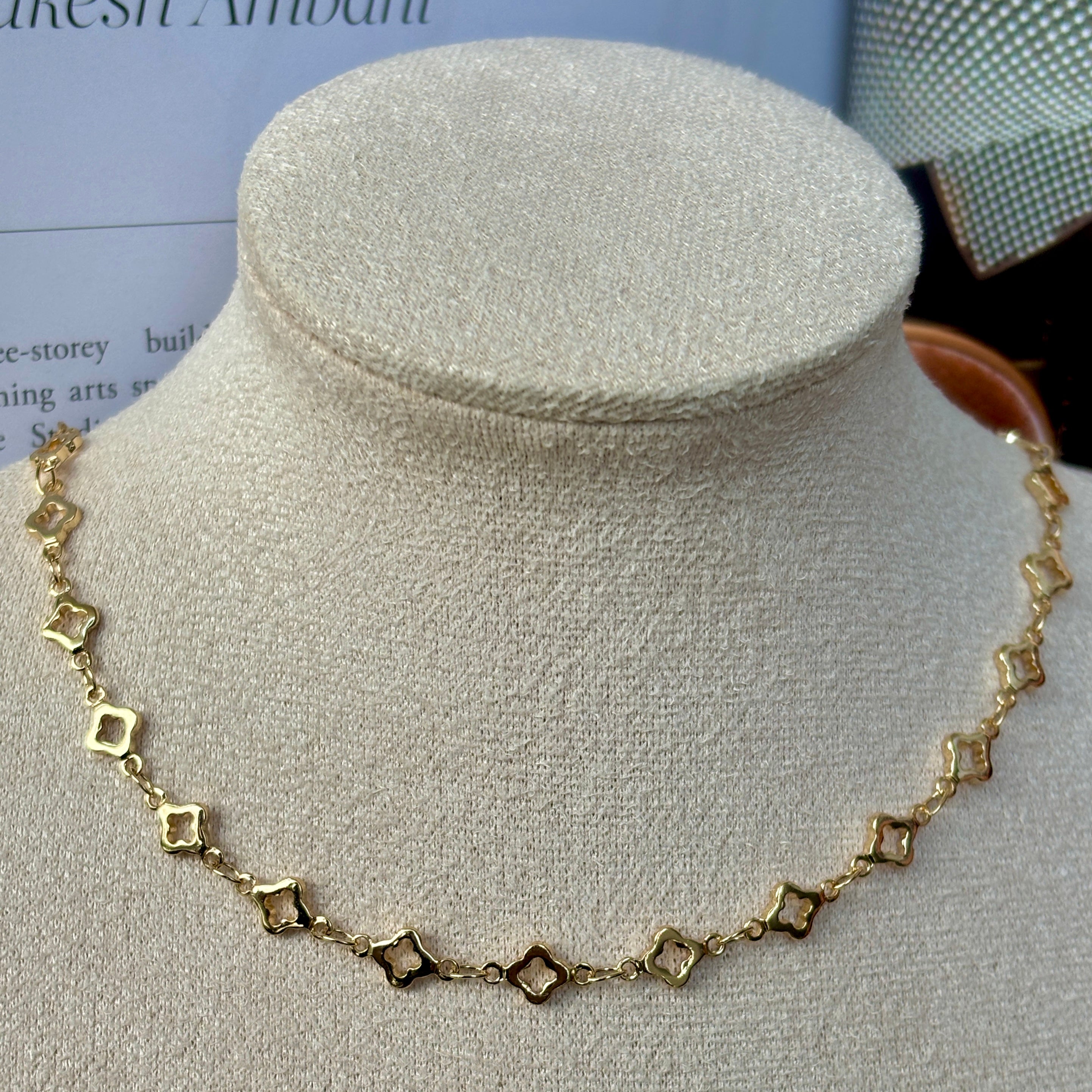 MEADOW Clover Choker necklace