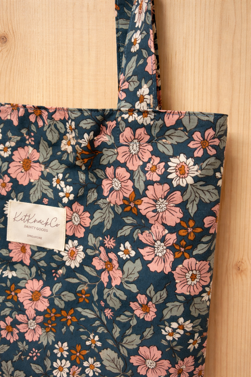 Josie Pocket Tote Bag - Periwinkle Garden
