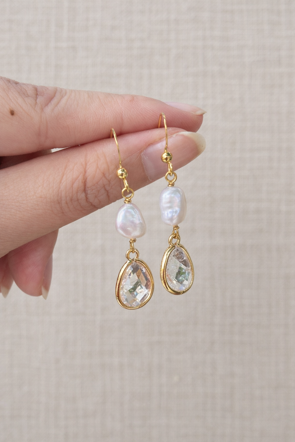 Greta Pearl Earrings