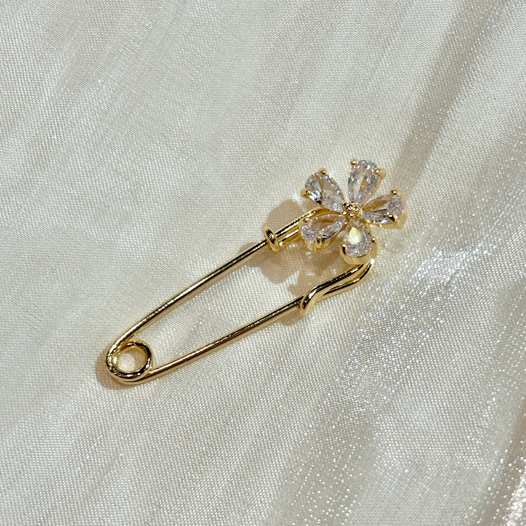 FLEUR Brooch Pin
