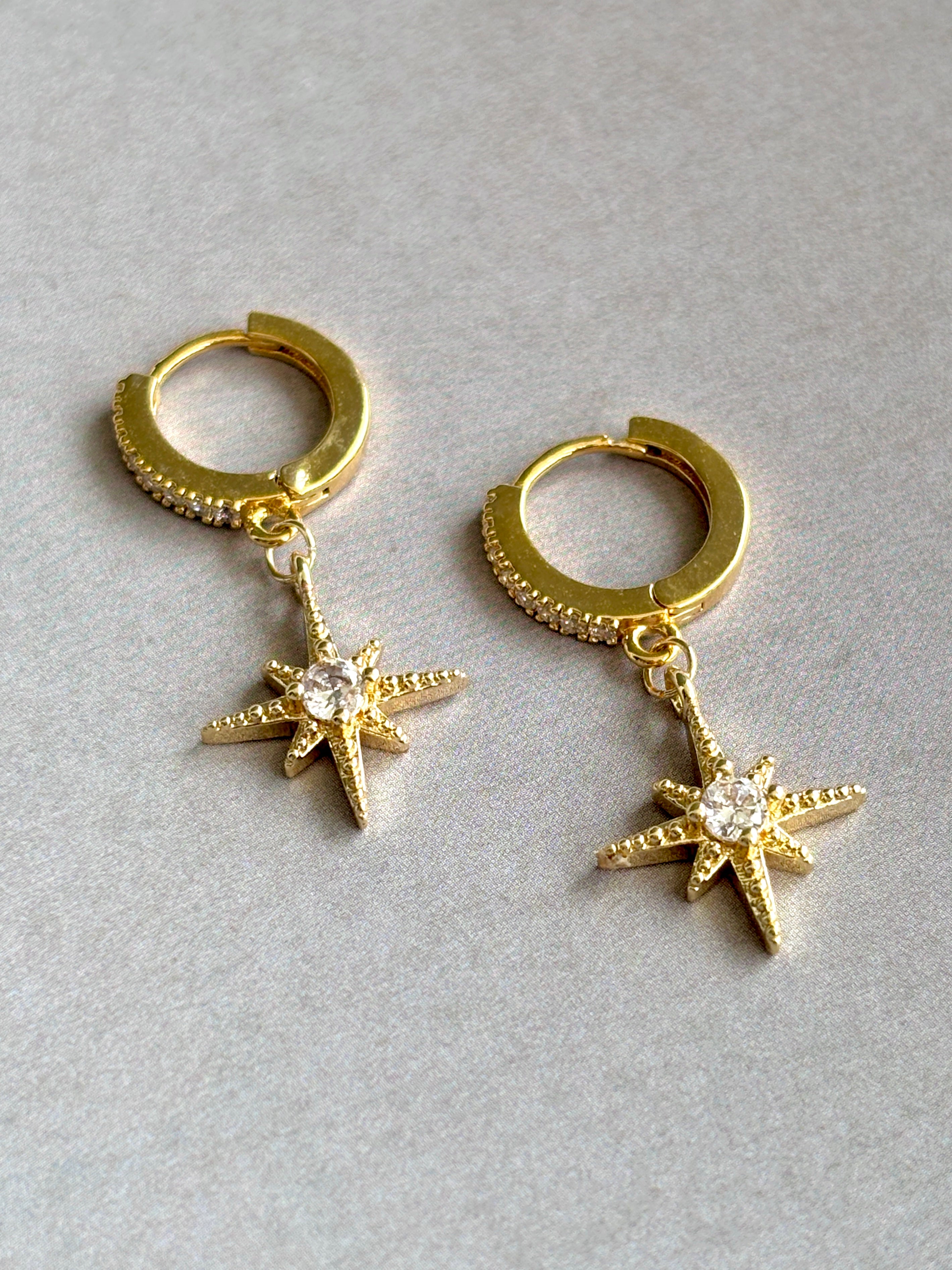 Etoile Mini Ear Hoops