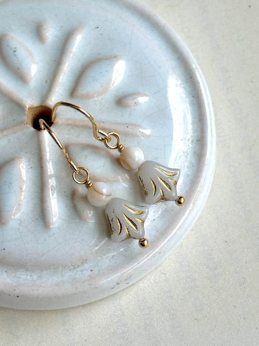Elea Pearl Earrings