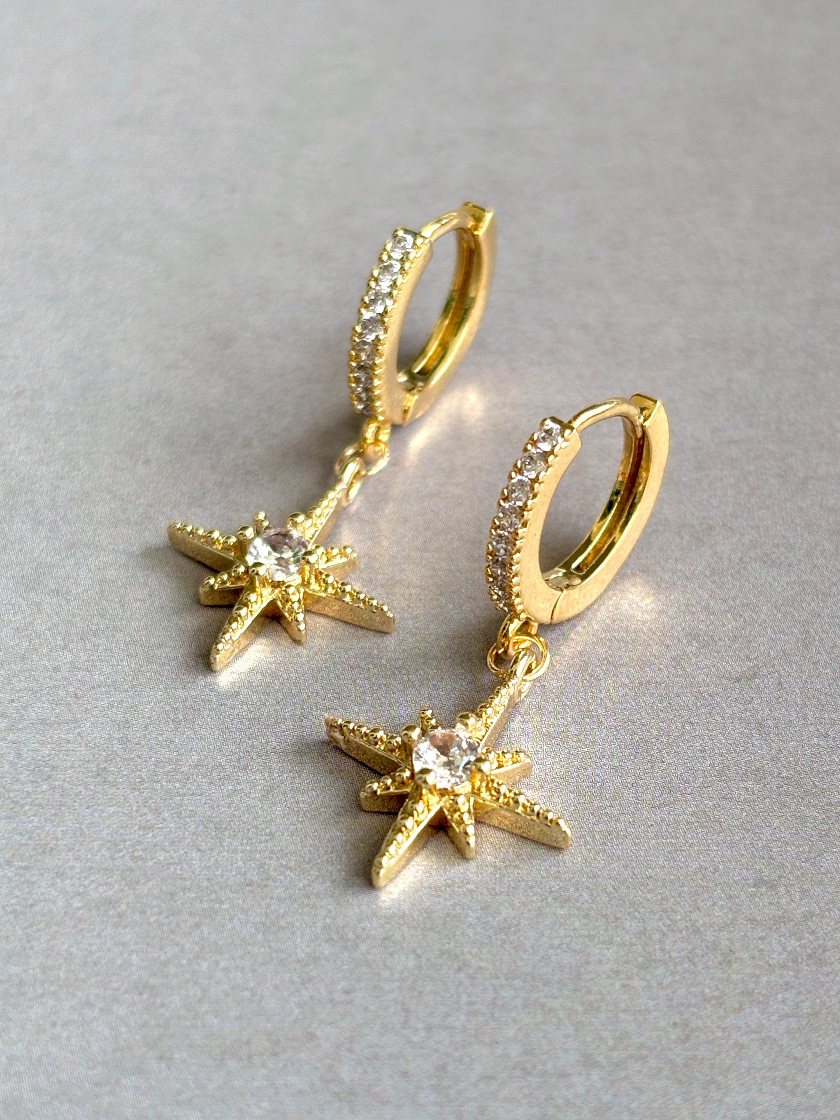 Etoile Mini Ear Hoops