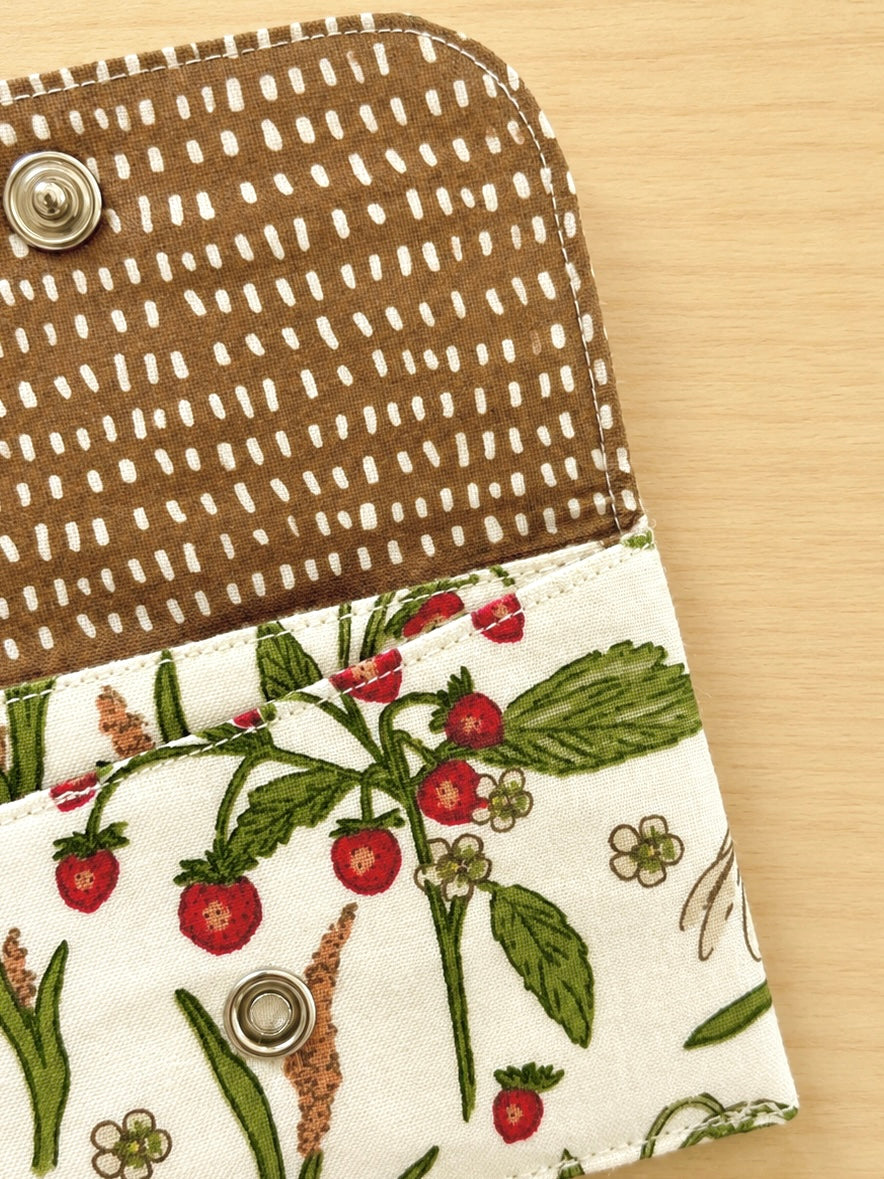 Ava Cardholder - Field Mice