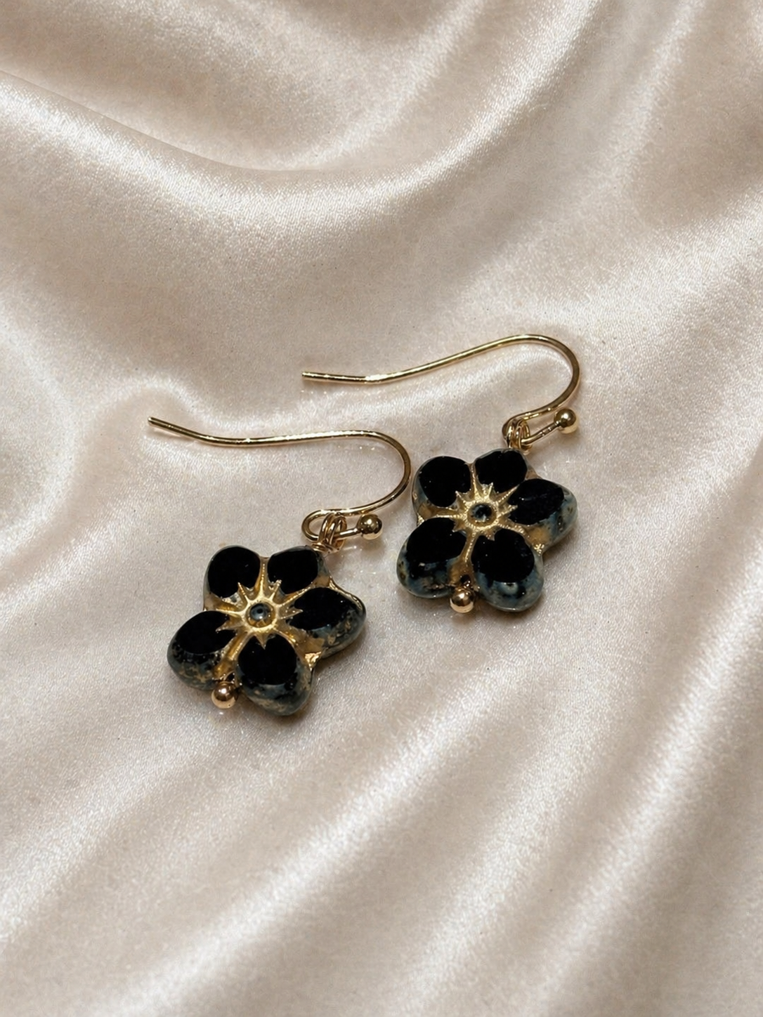 Petunia Glass Earrings