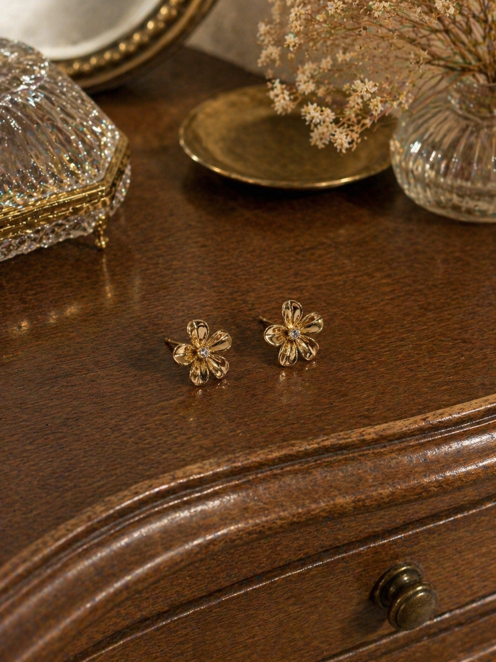 Carla Flower Earstuds