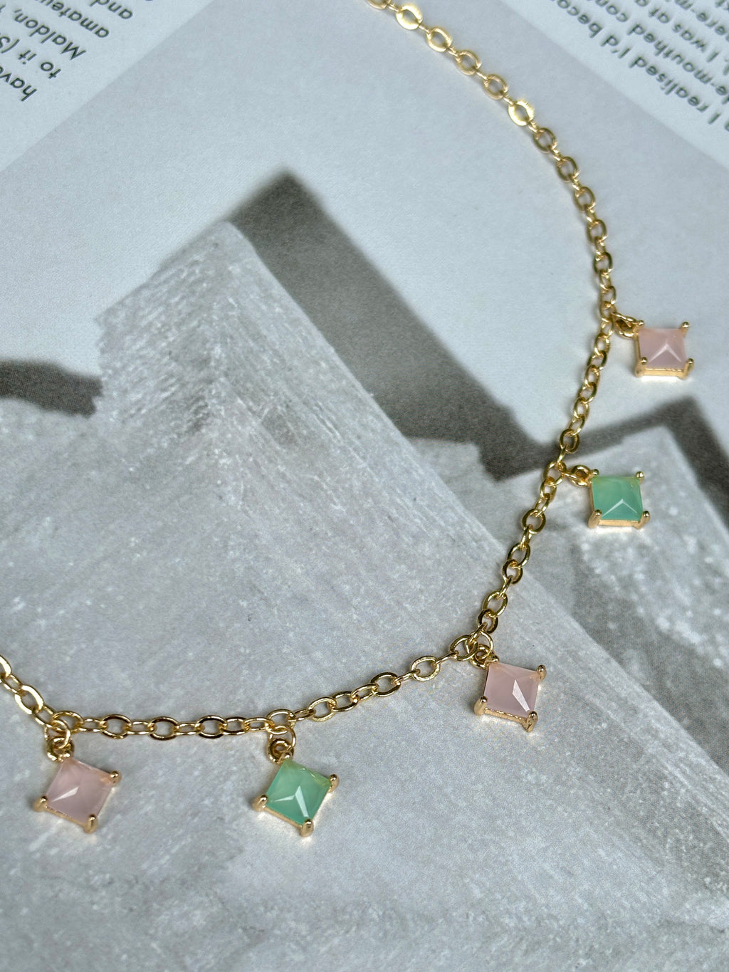 POLLY Choker Necklace