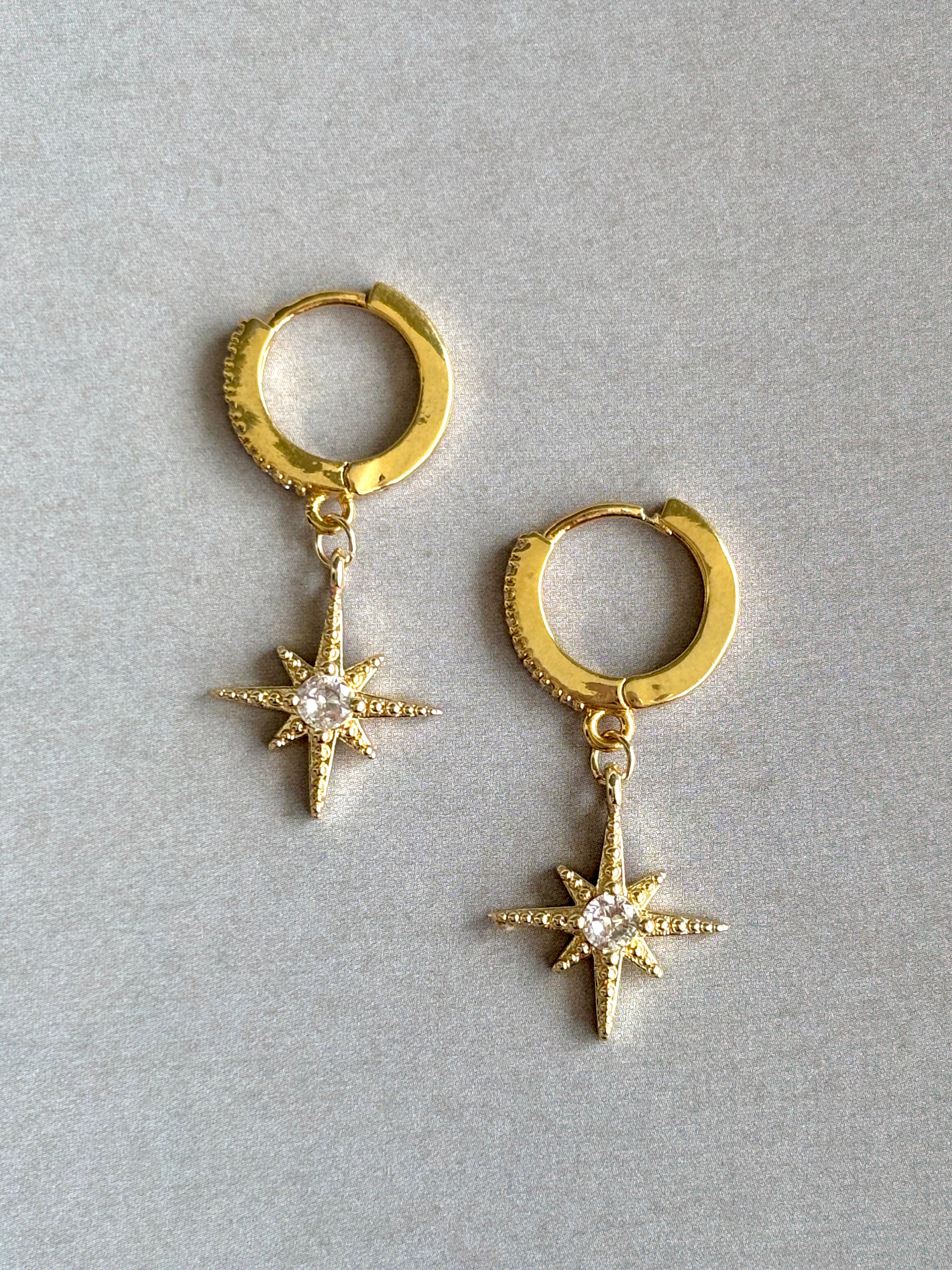 Etoile Mini Ear Hoops