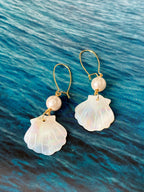 CUNCHA Seashell Earrings