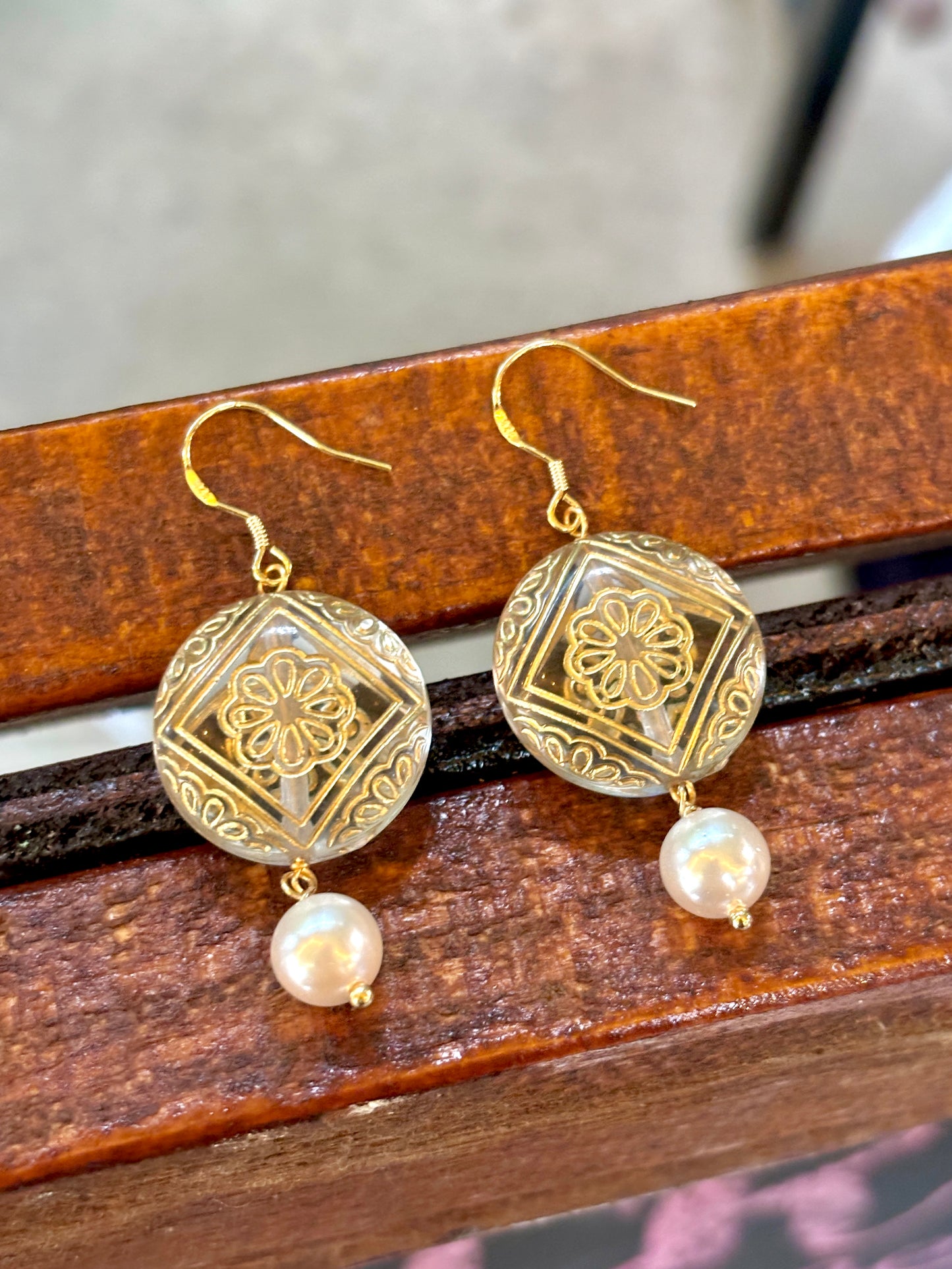 ALOHI Pearl Earrings