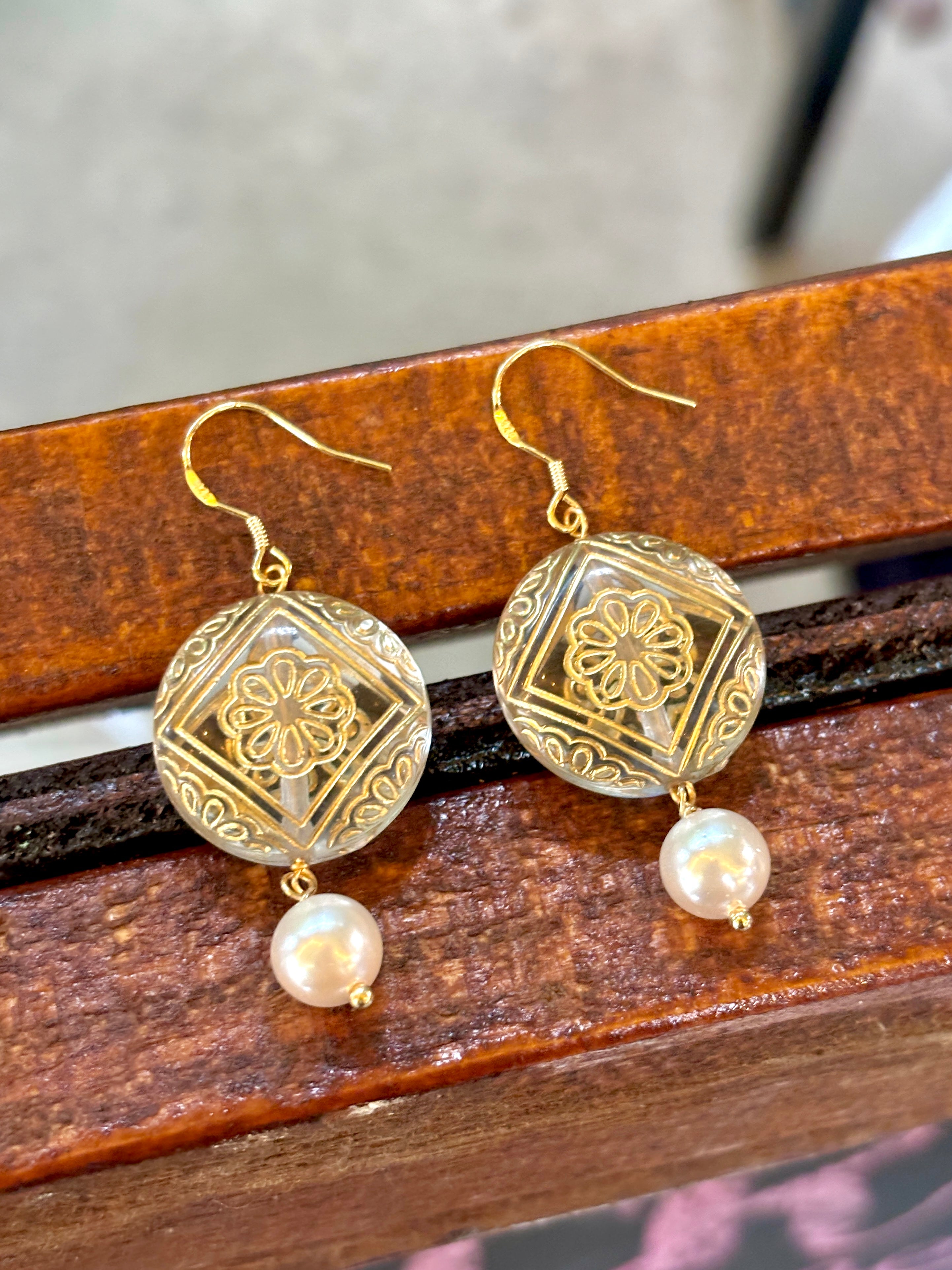 ALOHI Pearl Earrings