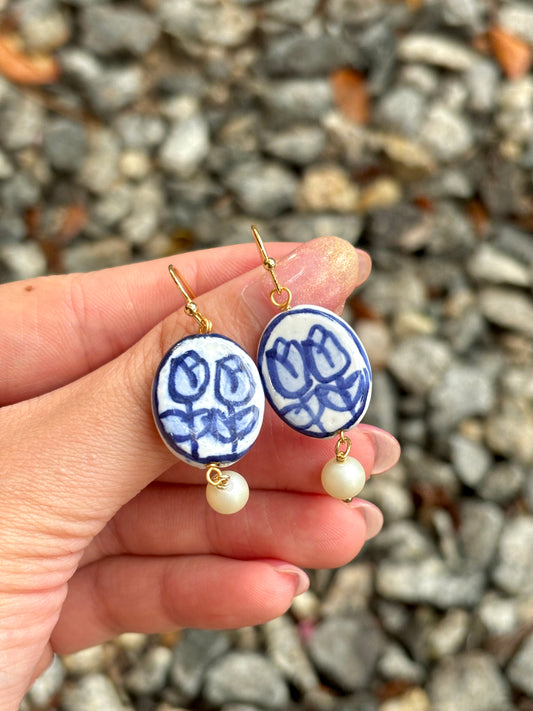 BENTE Ceramic Floral Earrings