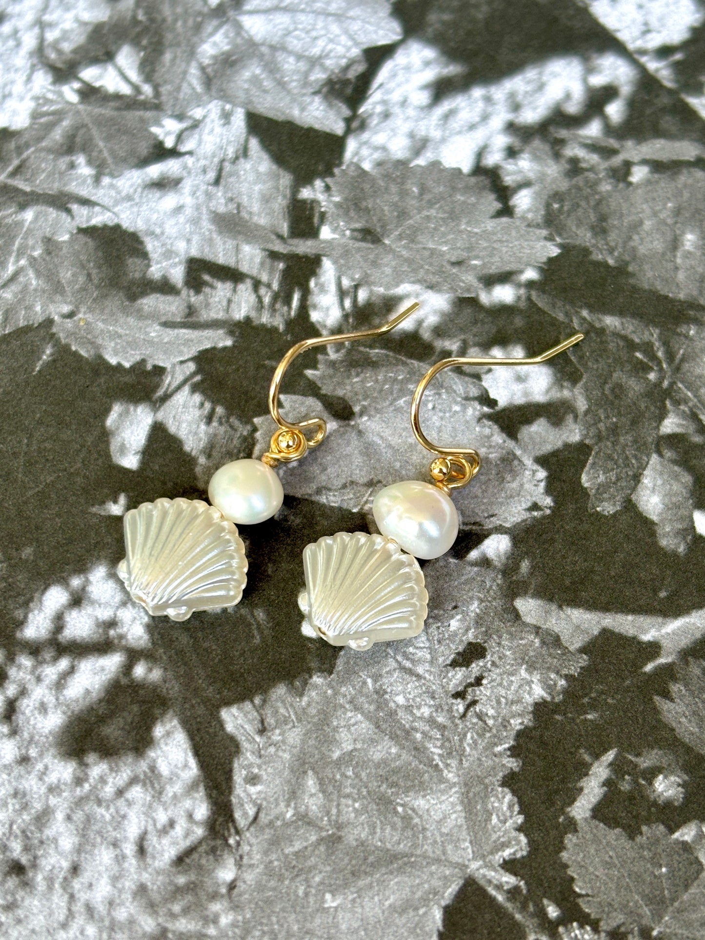 ARIEL II Pearl Earrings