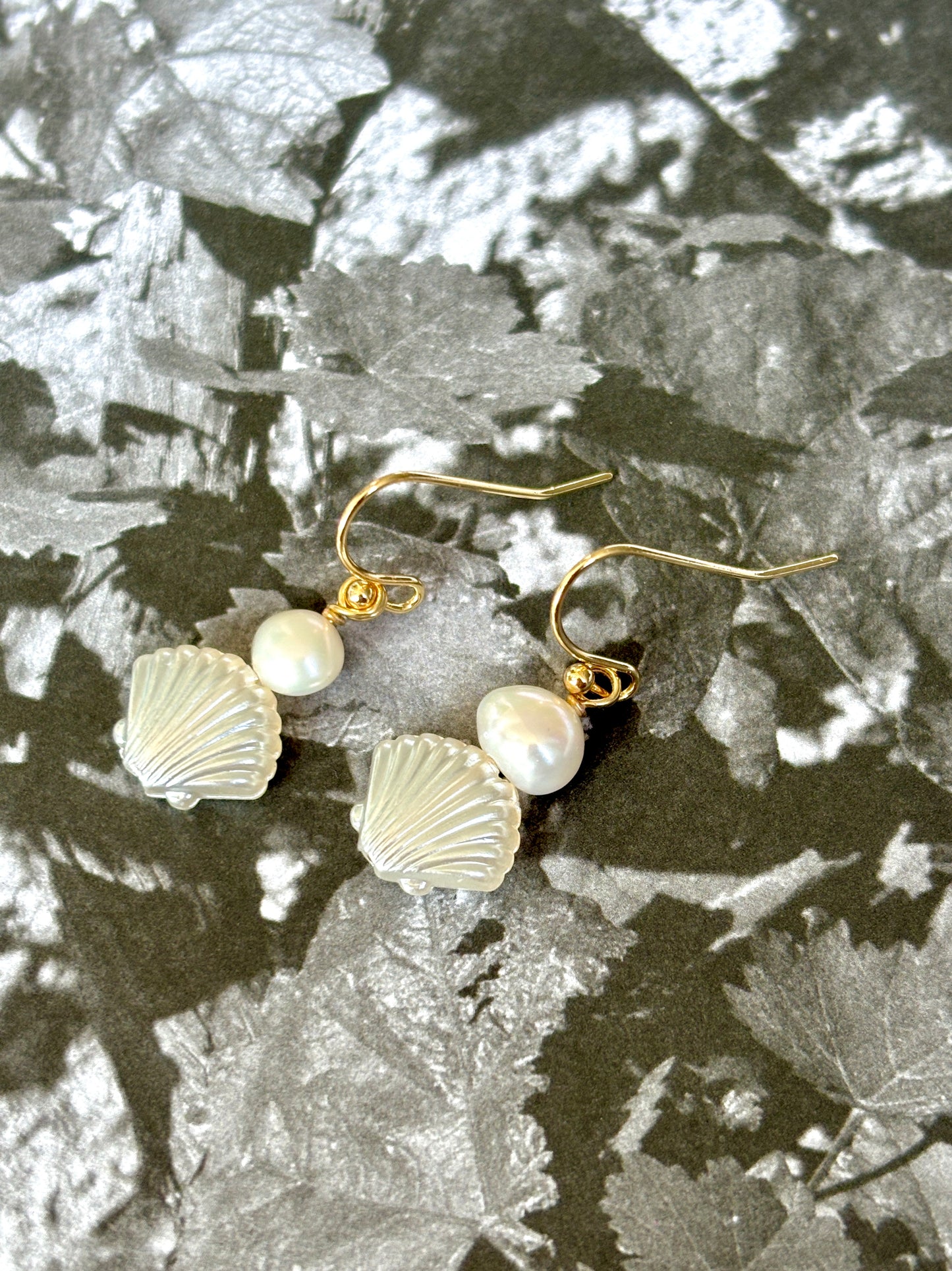 ARIEL II Pearl Earrings