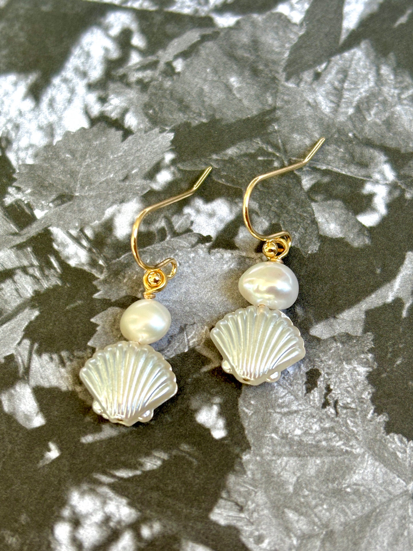 ARIEL II Pearl Earrings