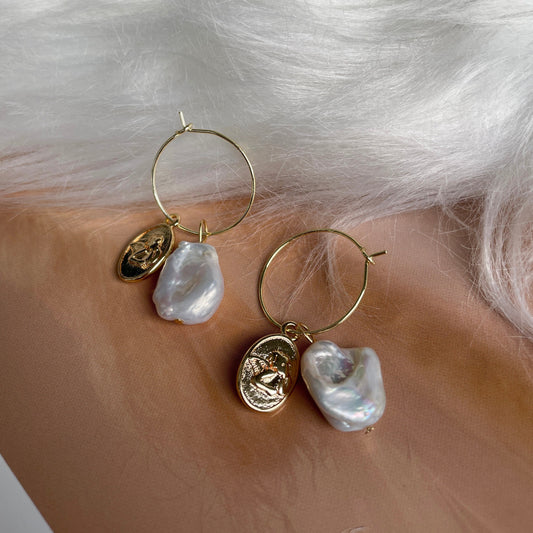 PORA Freshwater Pearl Earrings